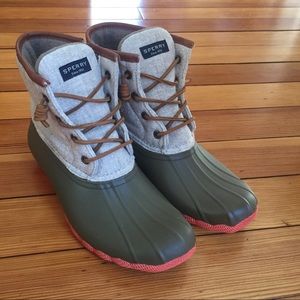 ❄️Sperry Women’s Saltwater Duck Boots❄️